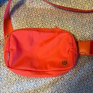 Lululemon pink belt bag